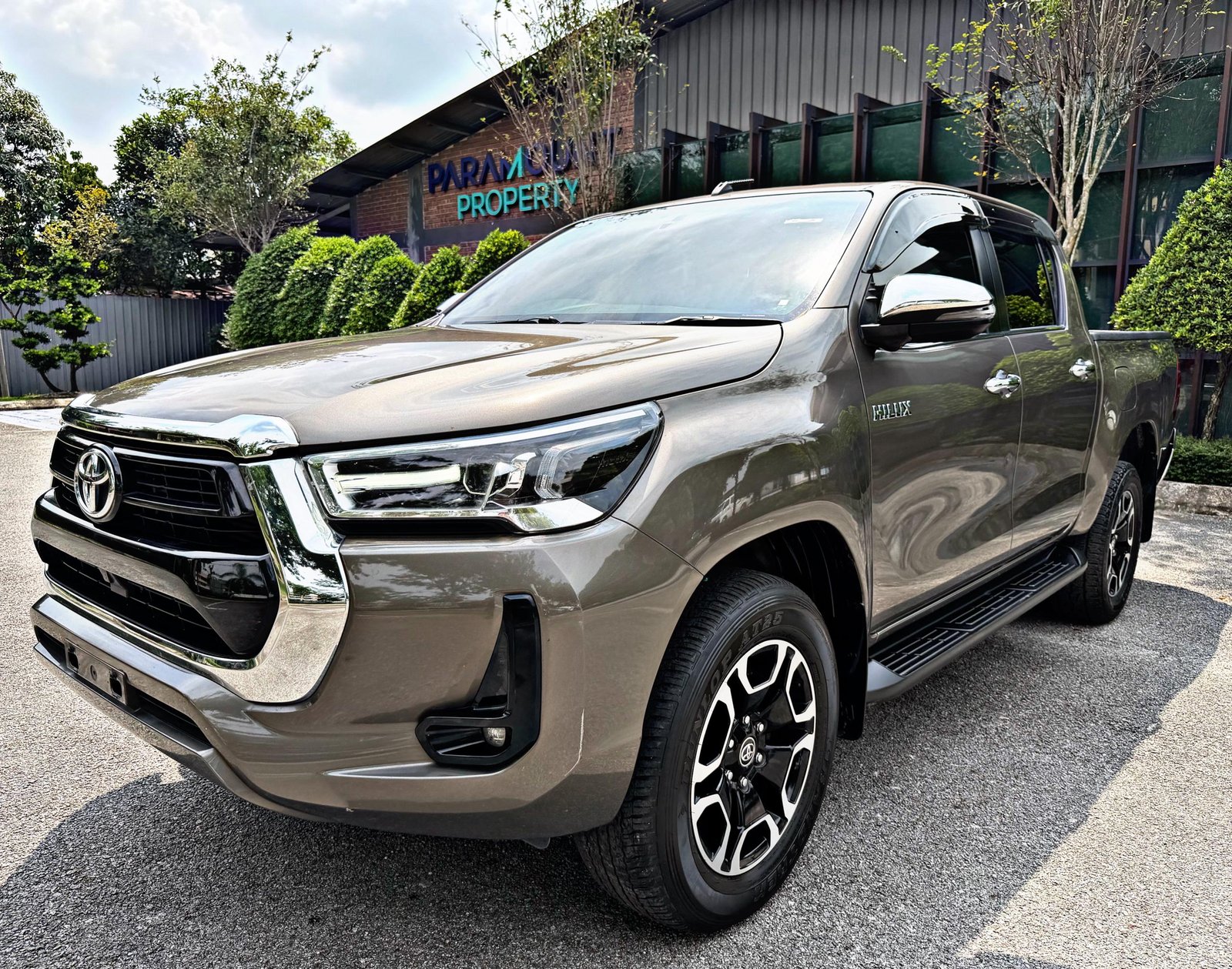 TOYOTA HILUX V 2.4 AUTO 4x4