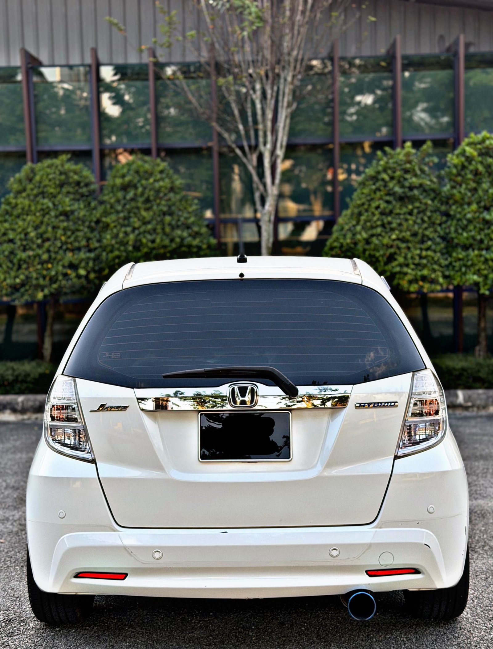 HONDA JAZZ HYBRID 1.3 AUTO - Image 4