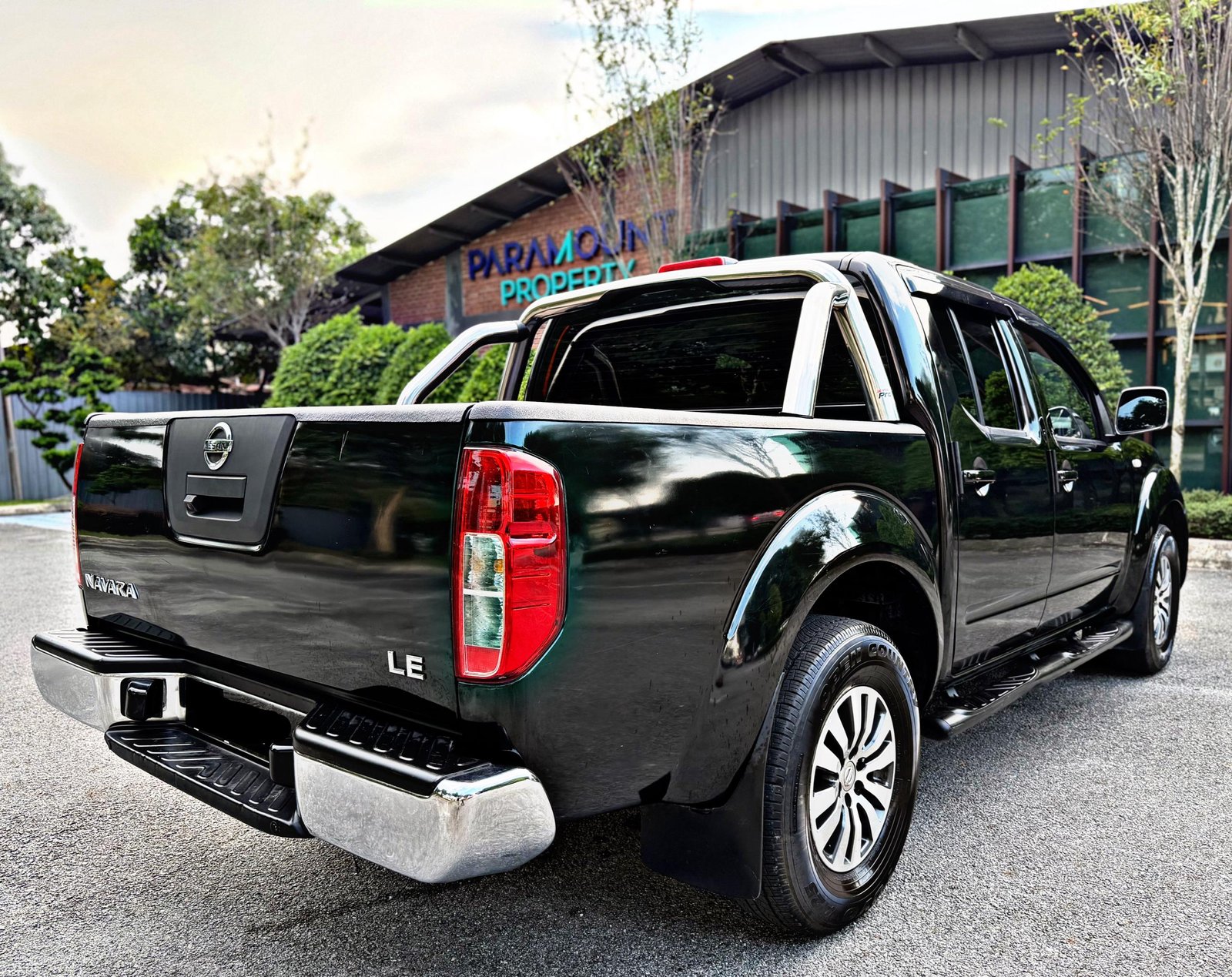 NISSAN NAVARA 2.5L DOUBLE CAB 4x4 AUTO - Image 6
