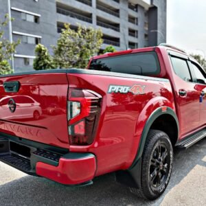 NISSAN NAVARA 2.5 PRO AUTO 4WD