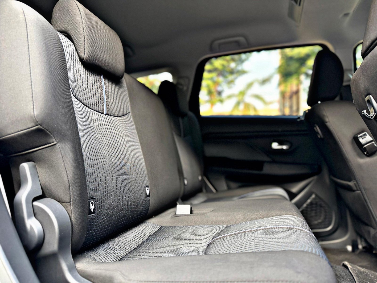 PERODUA ARUZ 1.5 X AUTO - Image 8