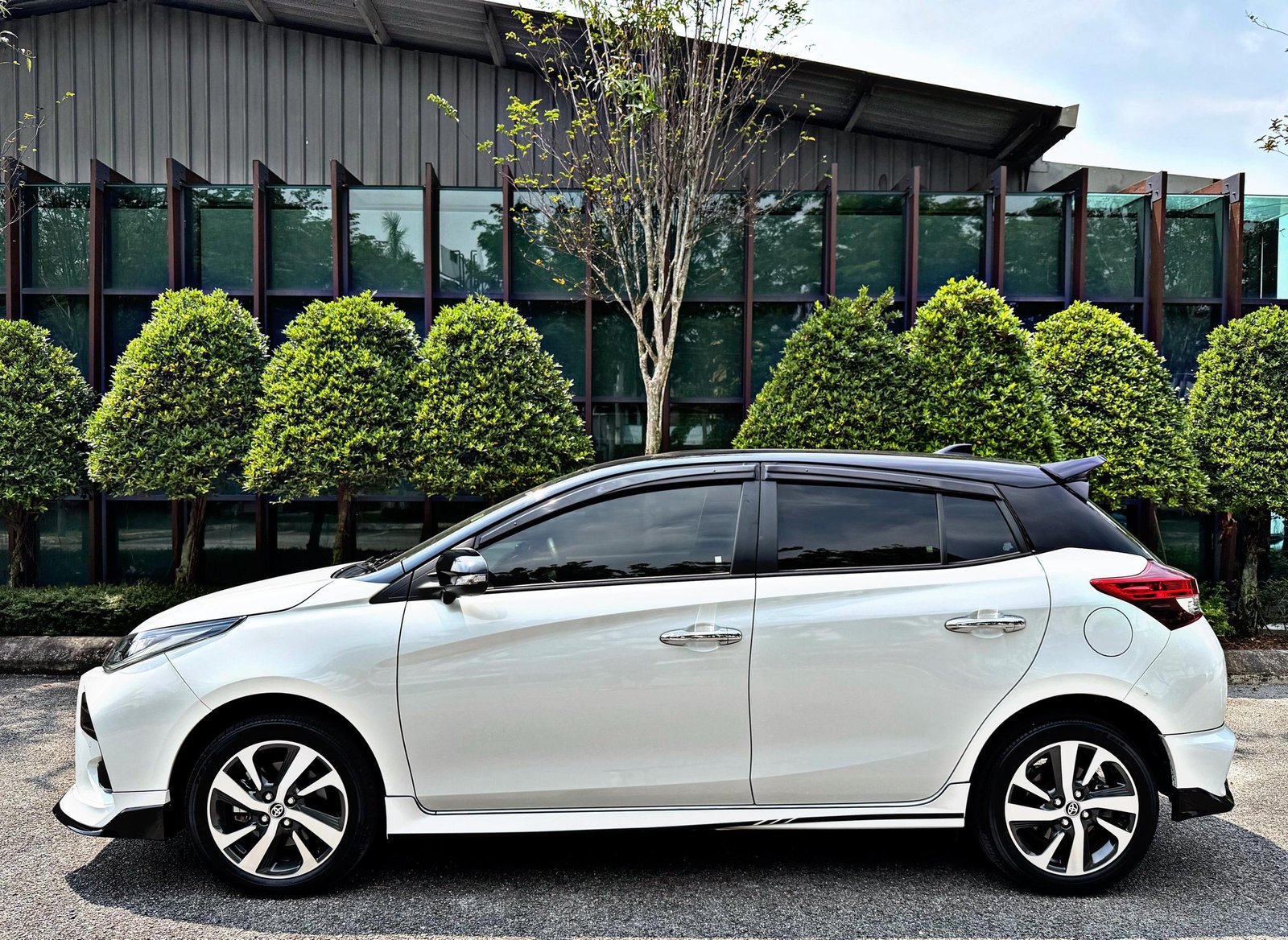 TOYOTA YARIS 1.5 G FULL SPEC AUTO - Image 10