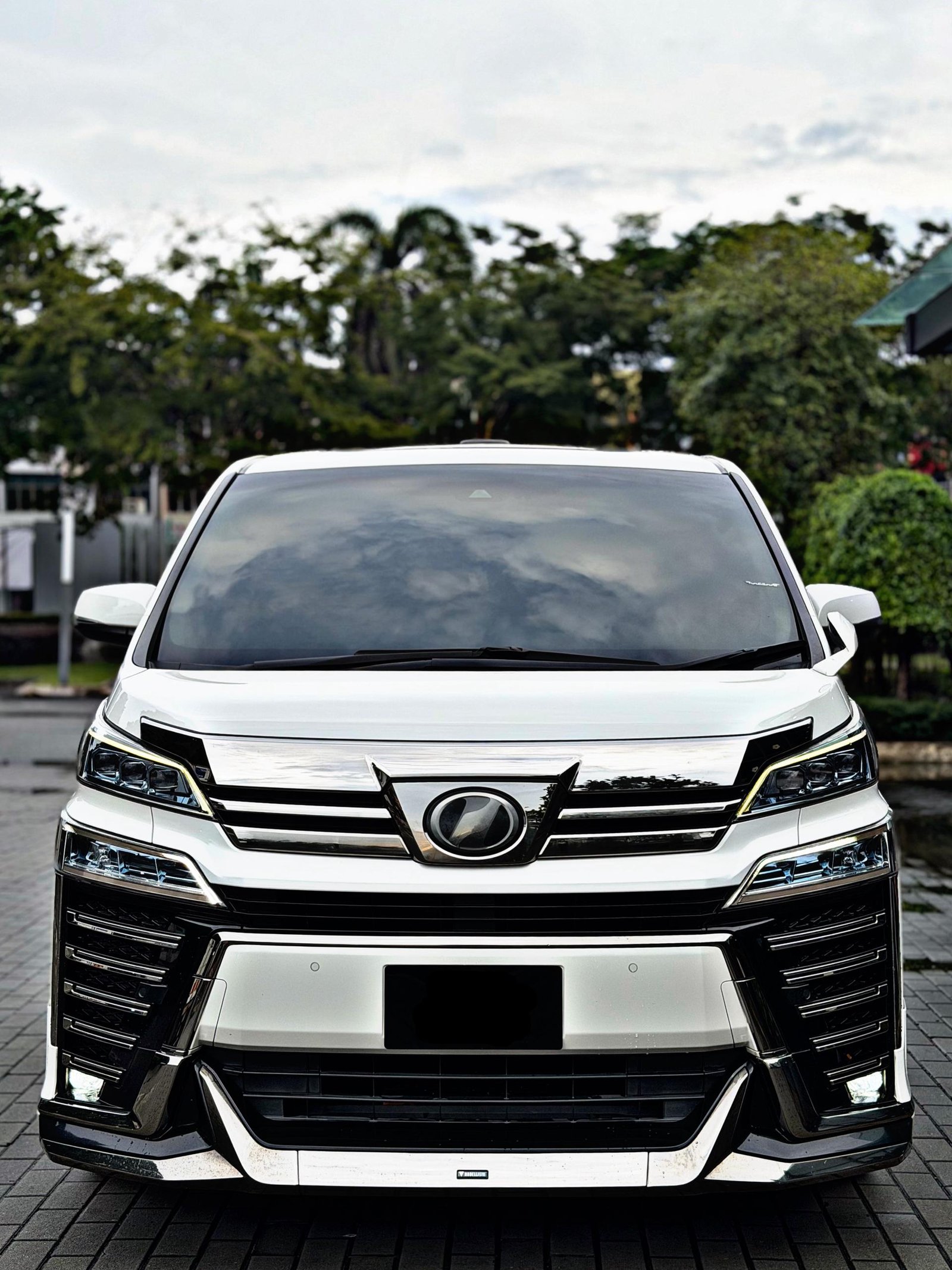 TOYOTA VELLFIRE ZG 2.5 AUTO - Image 3