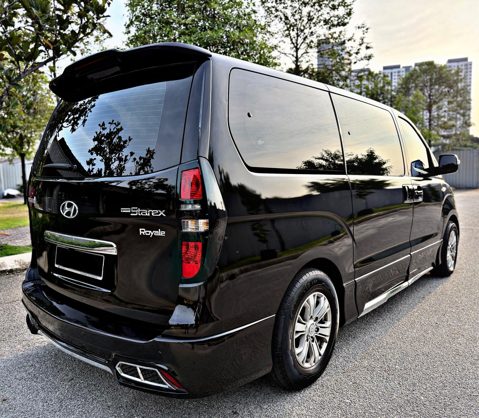 HYUNDAI STAREX 2.5 AUTO DIESEL - Image 2