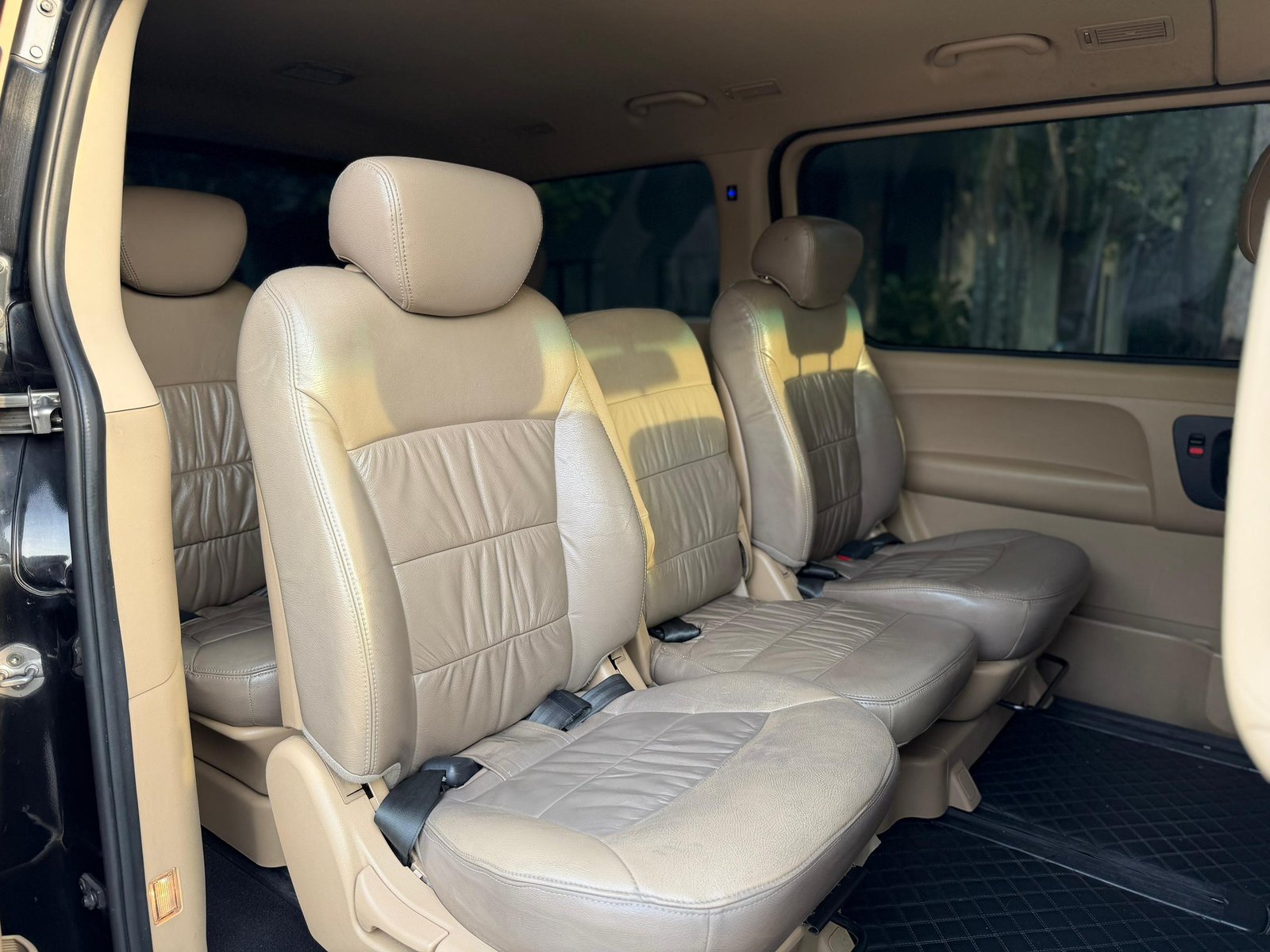 HYUNDAI STAREX 2.5 AUTO DIESEL - Image 7