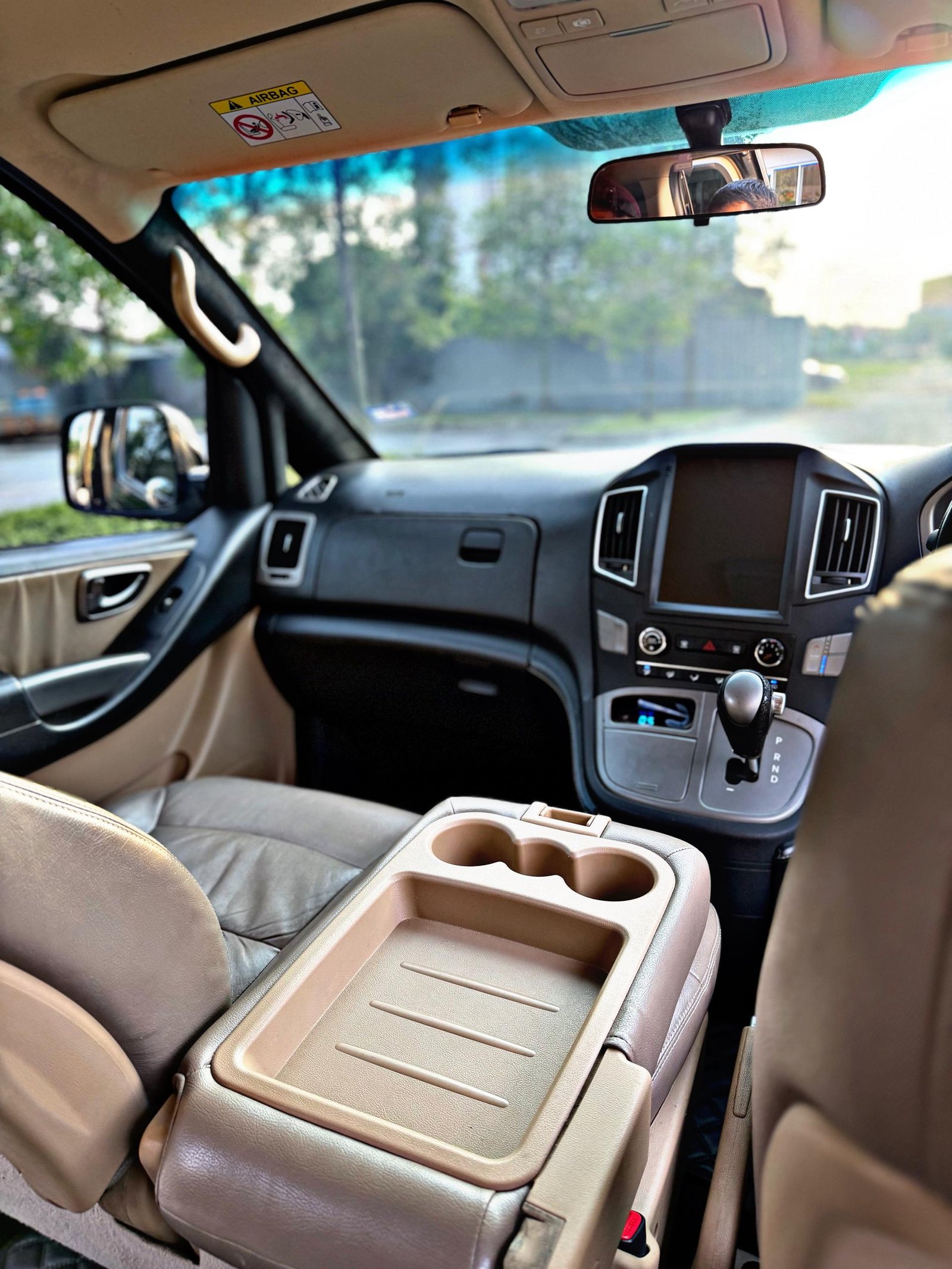 HYUNDAI STAREX 2.5 AUTO DIESEL - Image 12