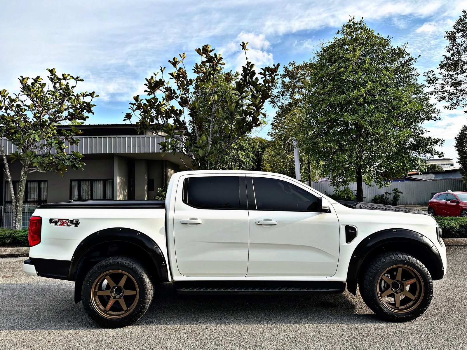 FORD RANGER T9 2.0 XLT PLUS AUTO 4WD - Image 5