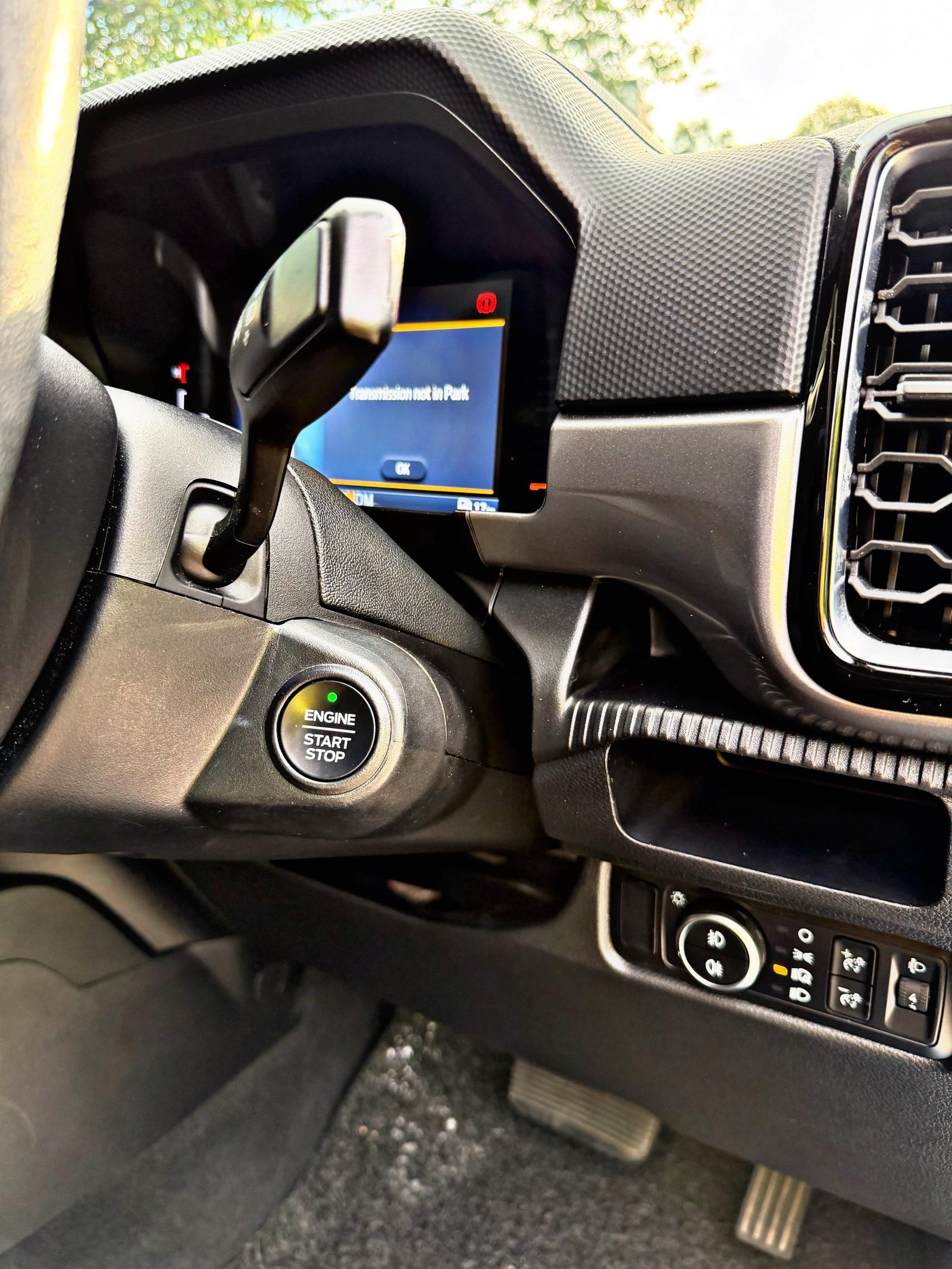 FORD RANGER T9 2.0 XLT PLUS AUTO 4WD - Image 12