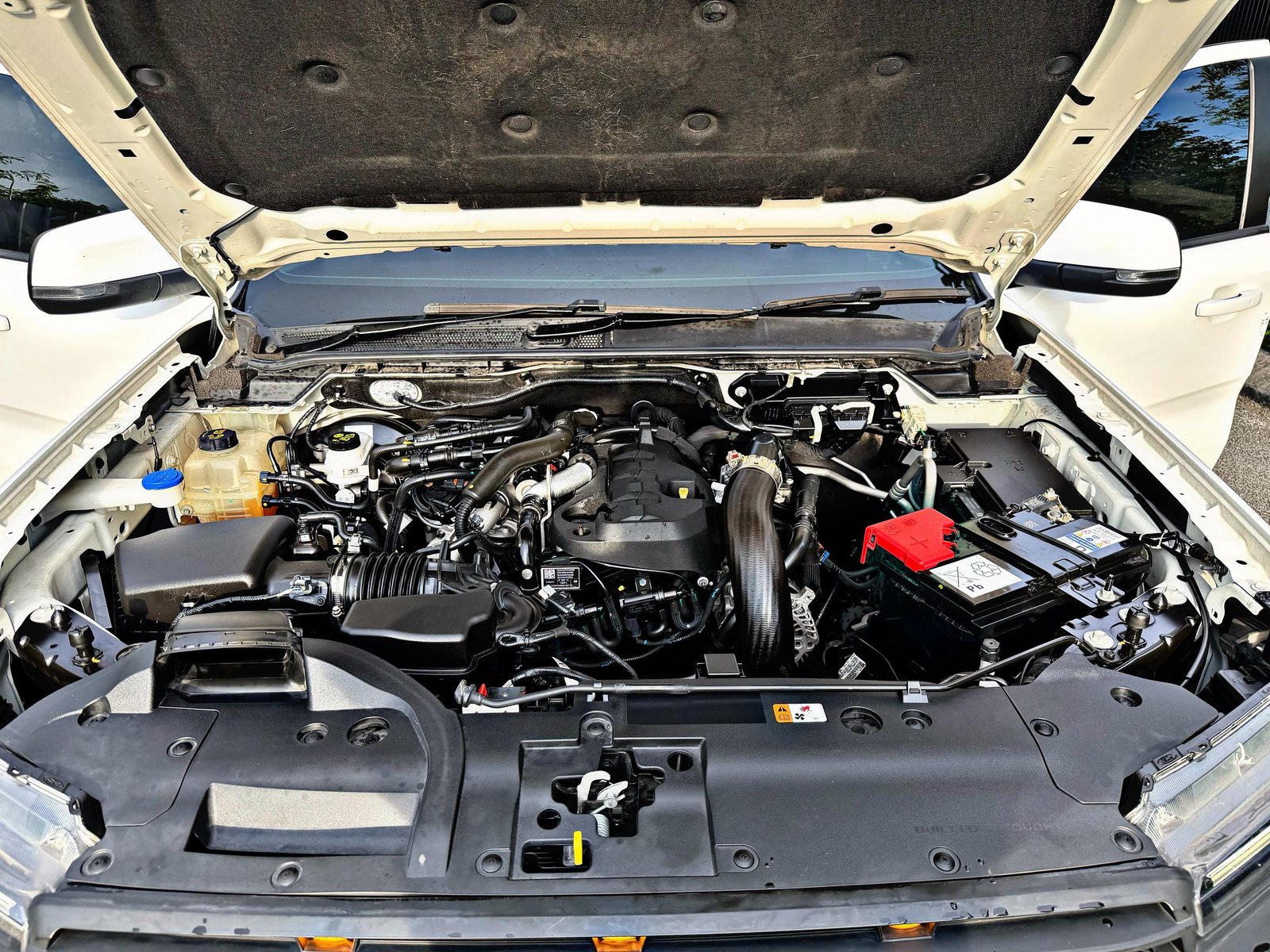 FORD RANGER T9 2.0 XLT PLUS AUTO 4WD - Image 9