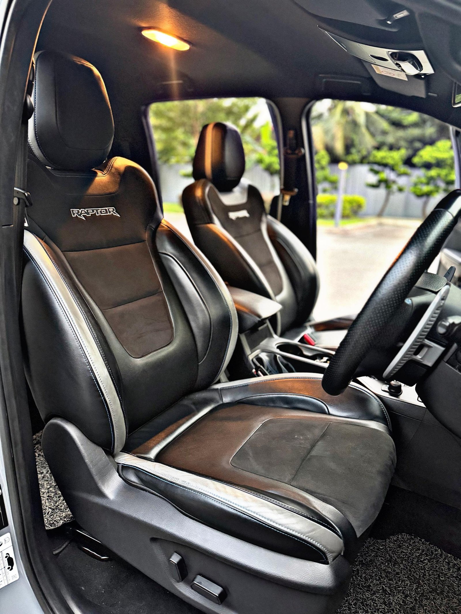 FORD RANGER RAPTOR BITURBO 2.0L AUTO - Image 9