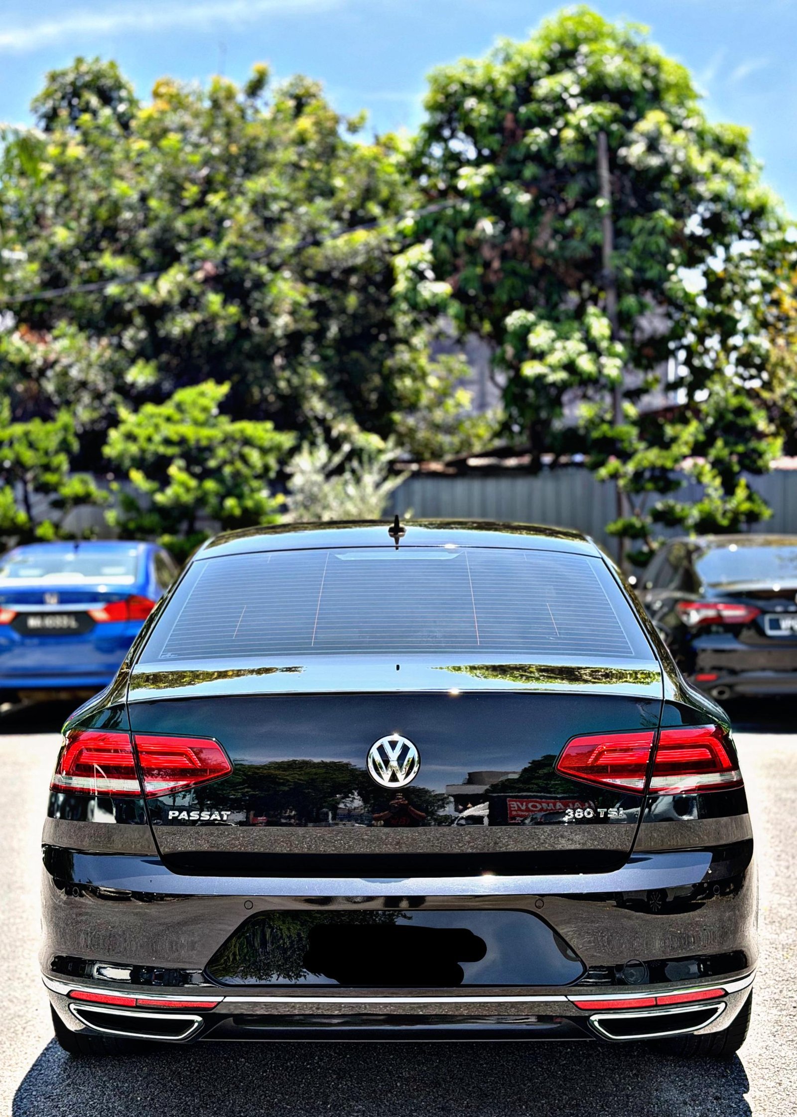 VOLKSWAGEN PASSAT B8 2.0 AUTO 4WD - Image 5