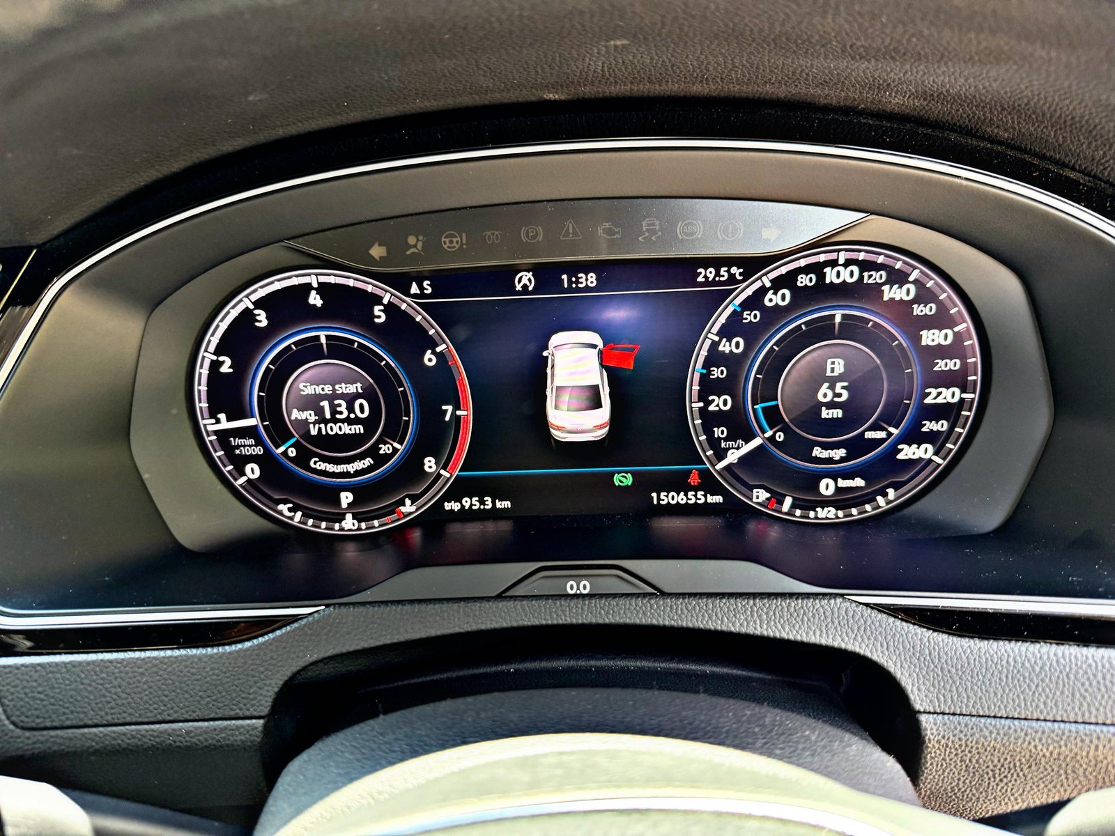 VOLKSWAGEN PASSAT B8 2.0 AUTO 4WD - Image 8