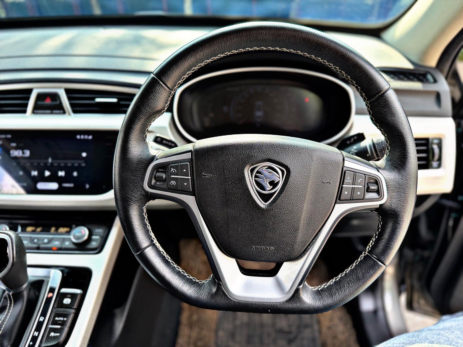 PROTON X70 TGDI 2WD EXECUTIVE 1.8(A) - Image 10