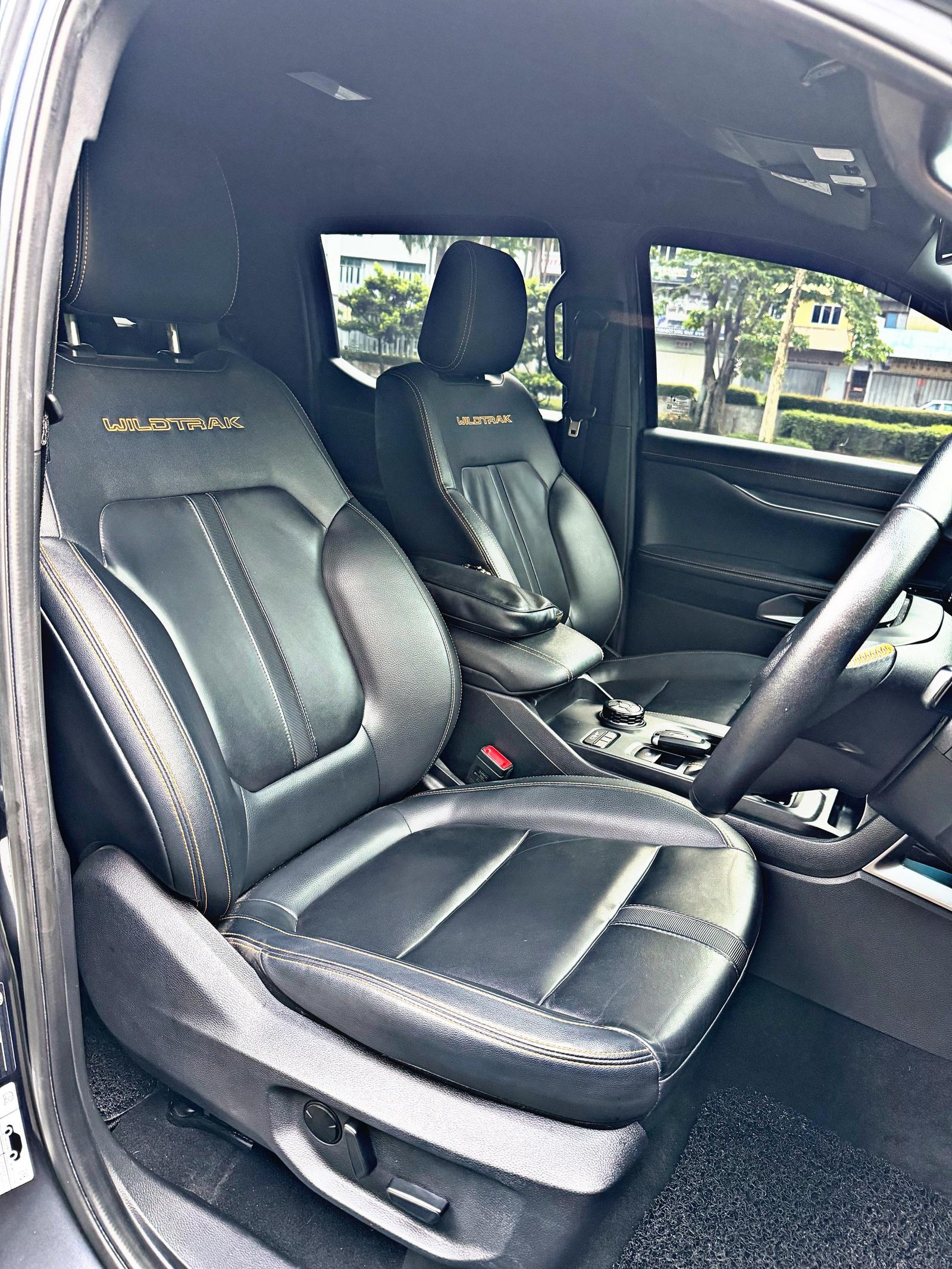 FORD RANGER WILDTRACK 2.0 AUTO 4WD - Image 6