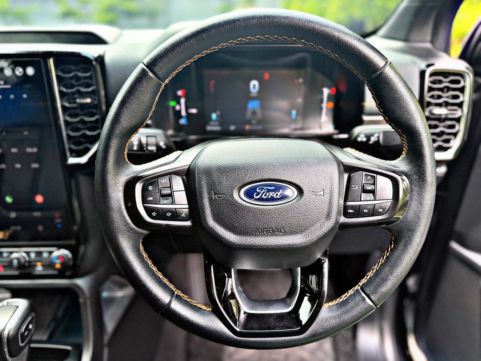 FORD RANGER WILDTRACK 2.0 AUTO 4WD - Image 13