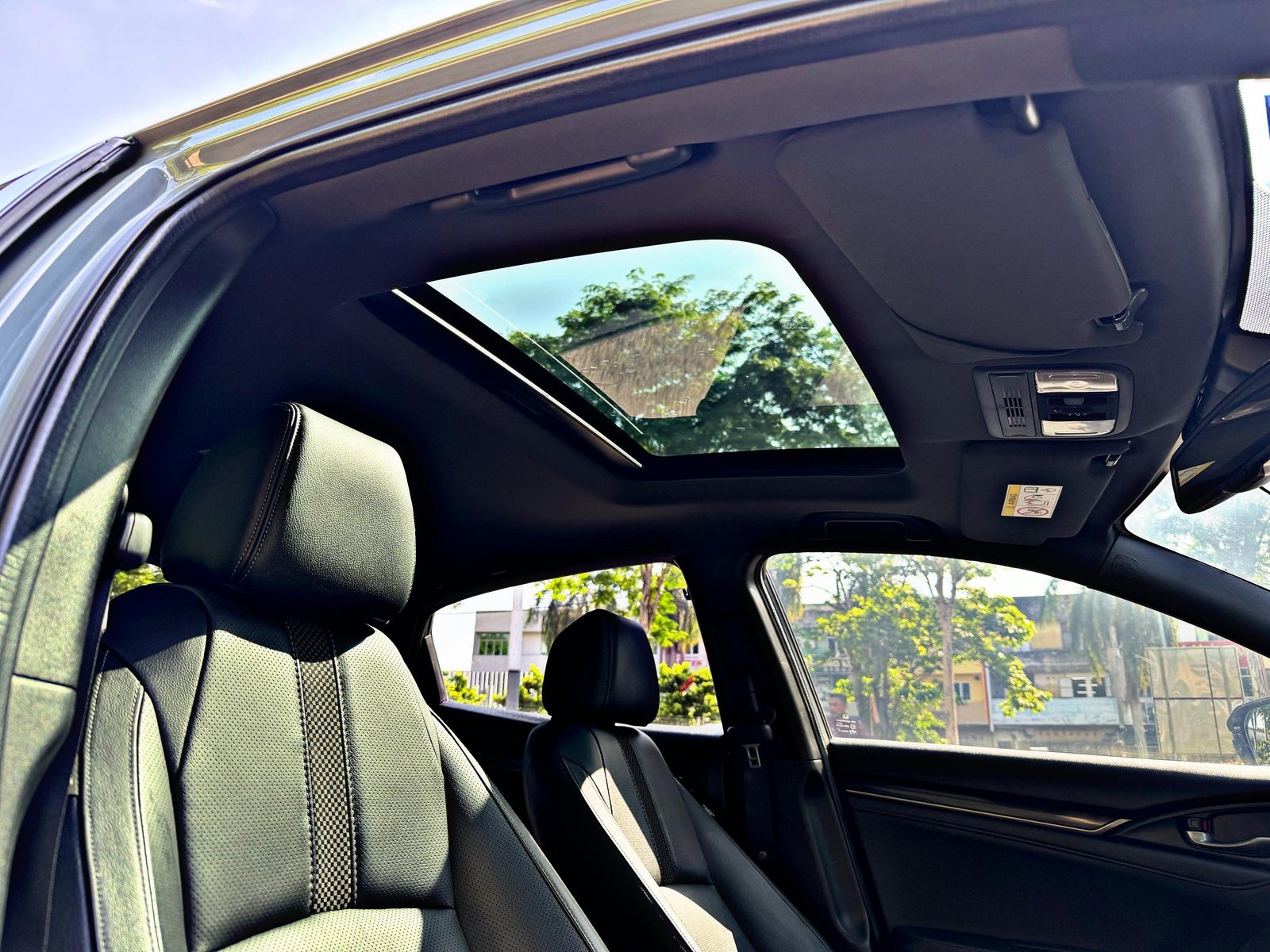 HONDA FK7 1.5 VTEC TURBO - Image 9