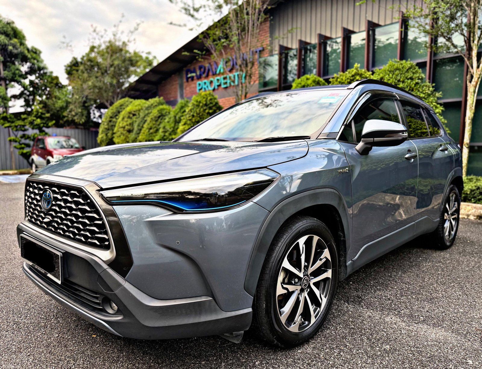 TOYOTA COROLLA CROSS 1.8 HYBRID - Image 2