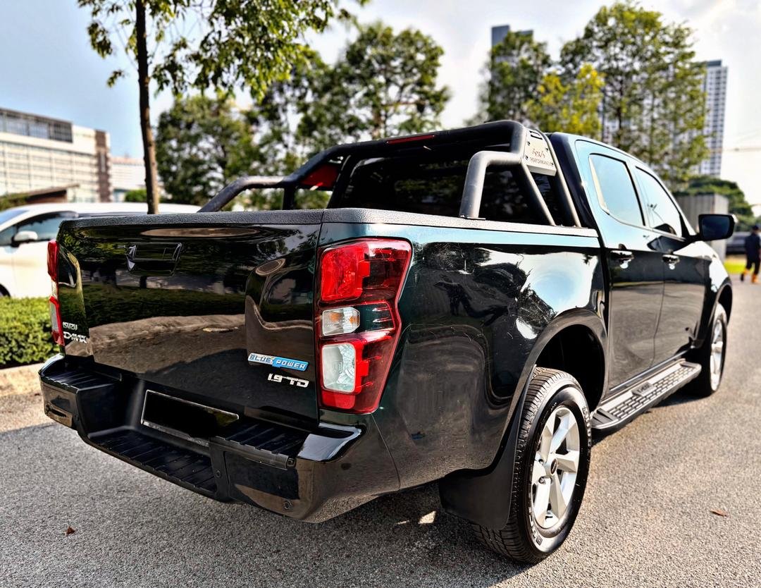 ISUZU DMAX 1.9 AUTO PLUS - Image 3