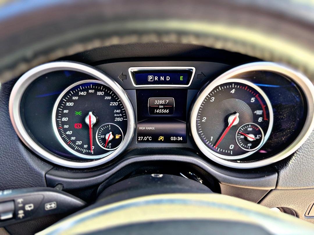 MERCEDES-BENZ G350D 3.0 V6 W463 - Image 19