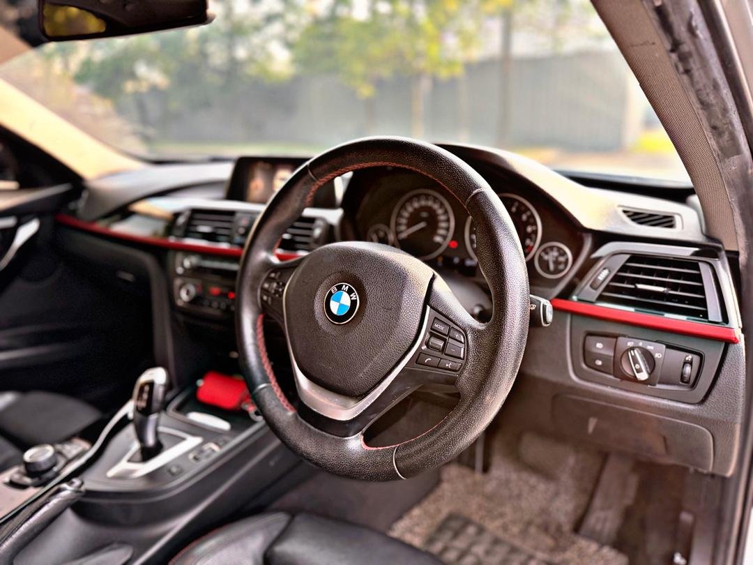 BMW F30 320i 2.0 AUTO - Image 16
