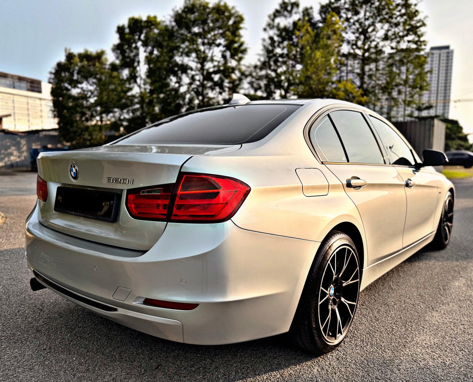 BMW F30 320i 2.0 AUTO - Image 3