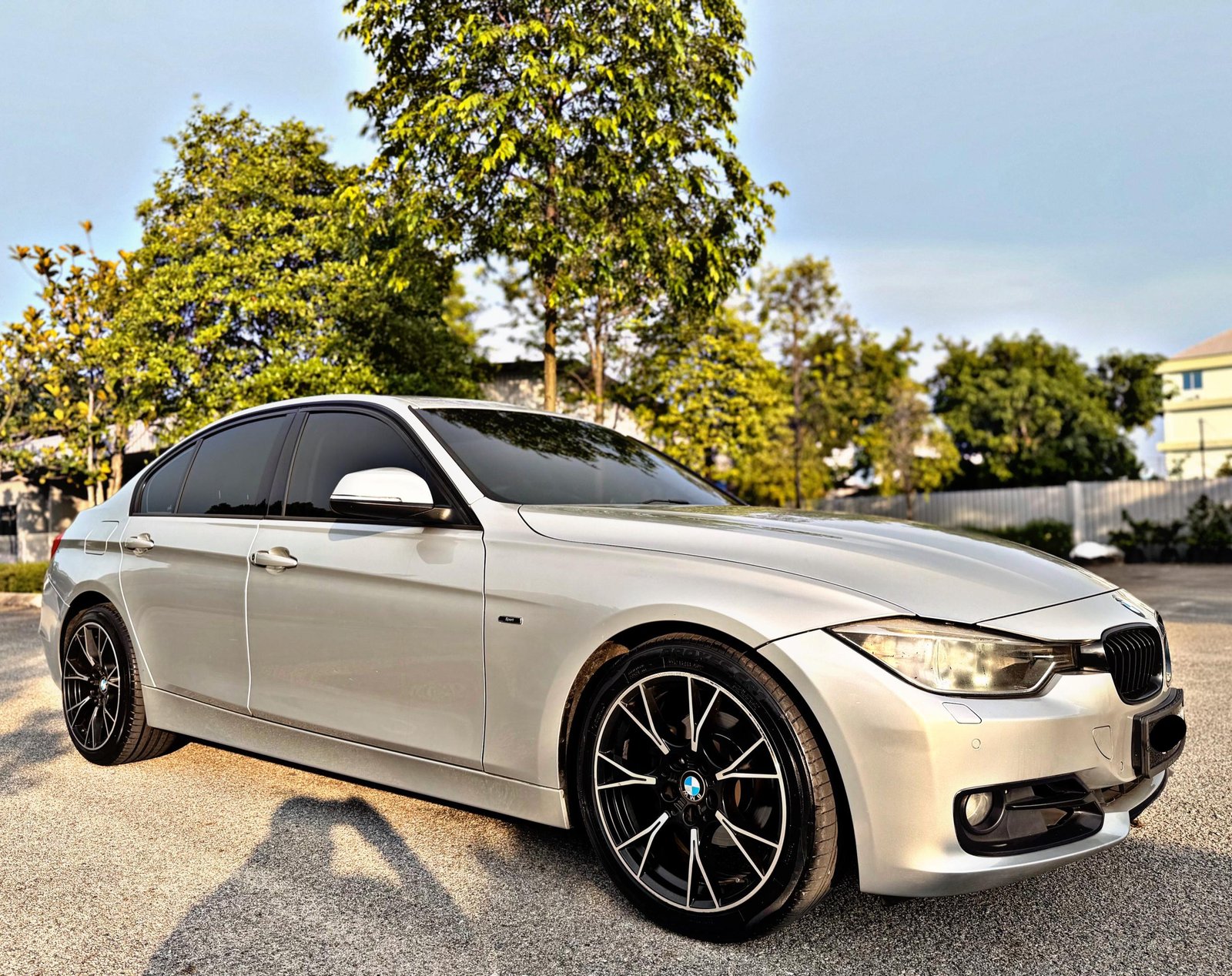 BMW F30 320i 2.0 AUTO - Image 8