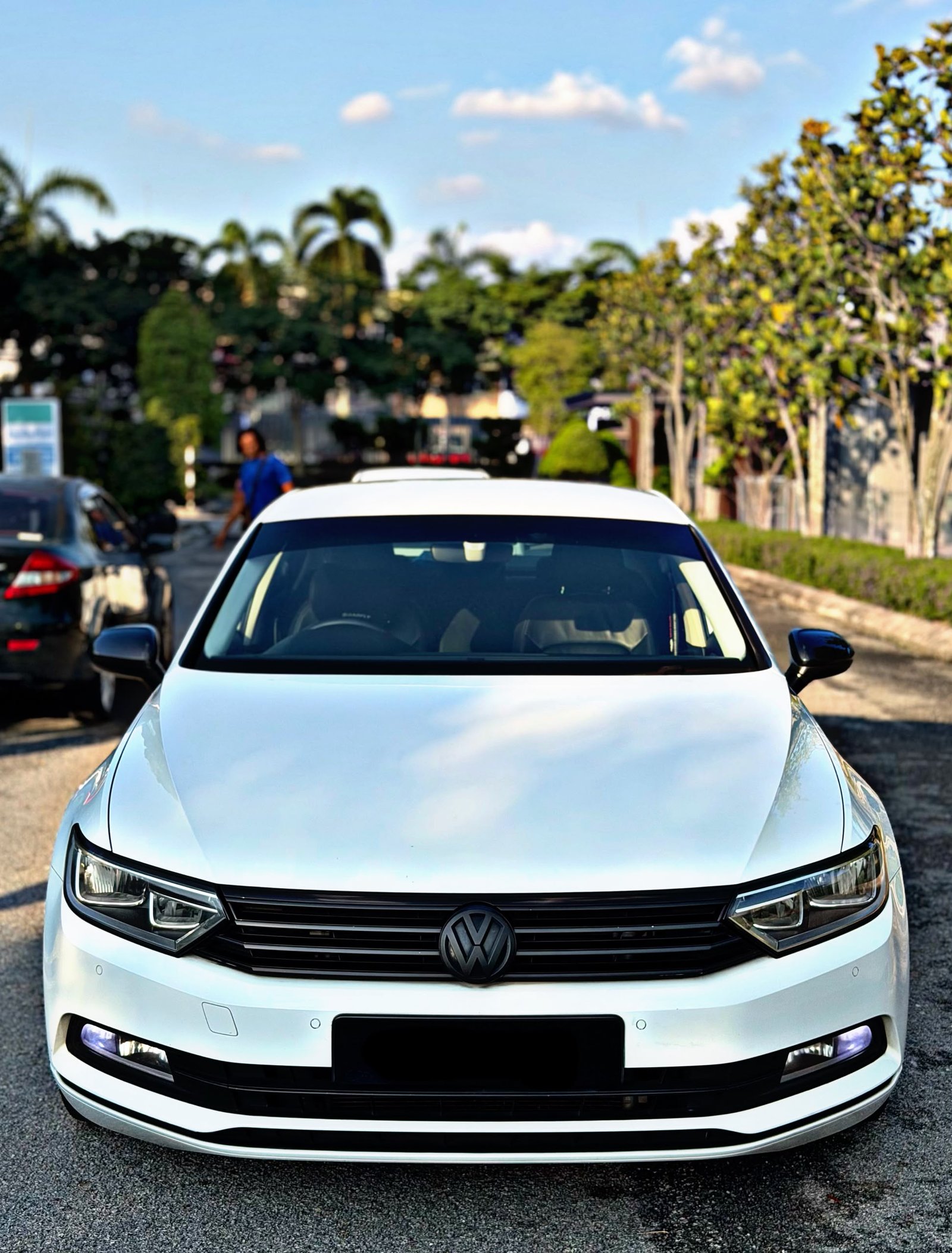 VOLKSWAGEN PASSAT 1.8 AUTO - Image 4